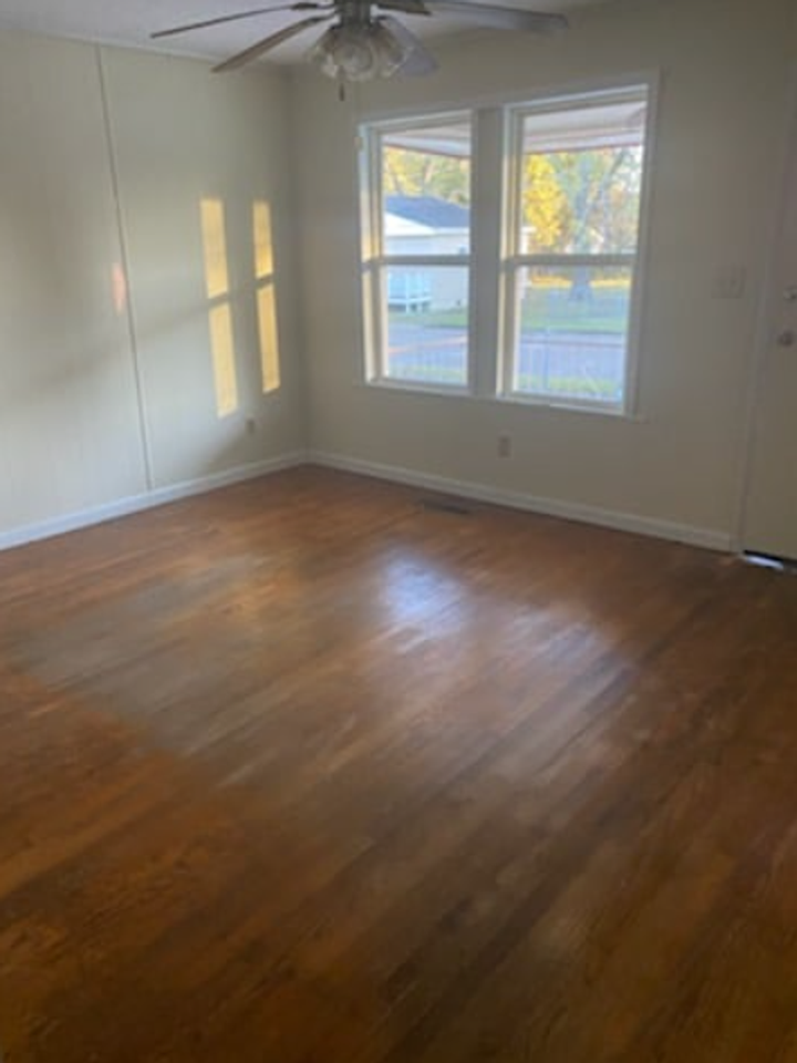 10 Sandusky Ln - Photo 3 of 7