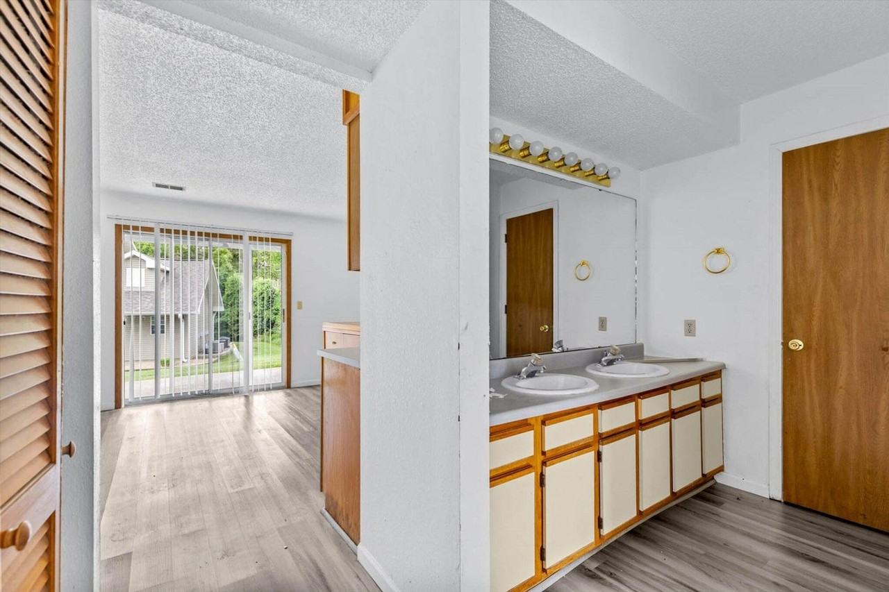 1 Memory Ln #1 - Photo 6 of 10