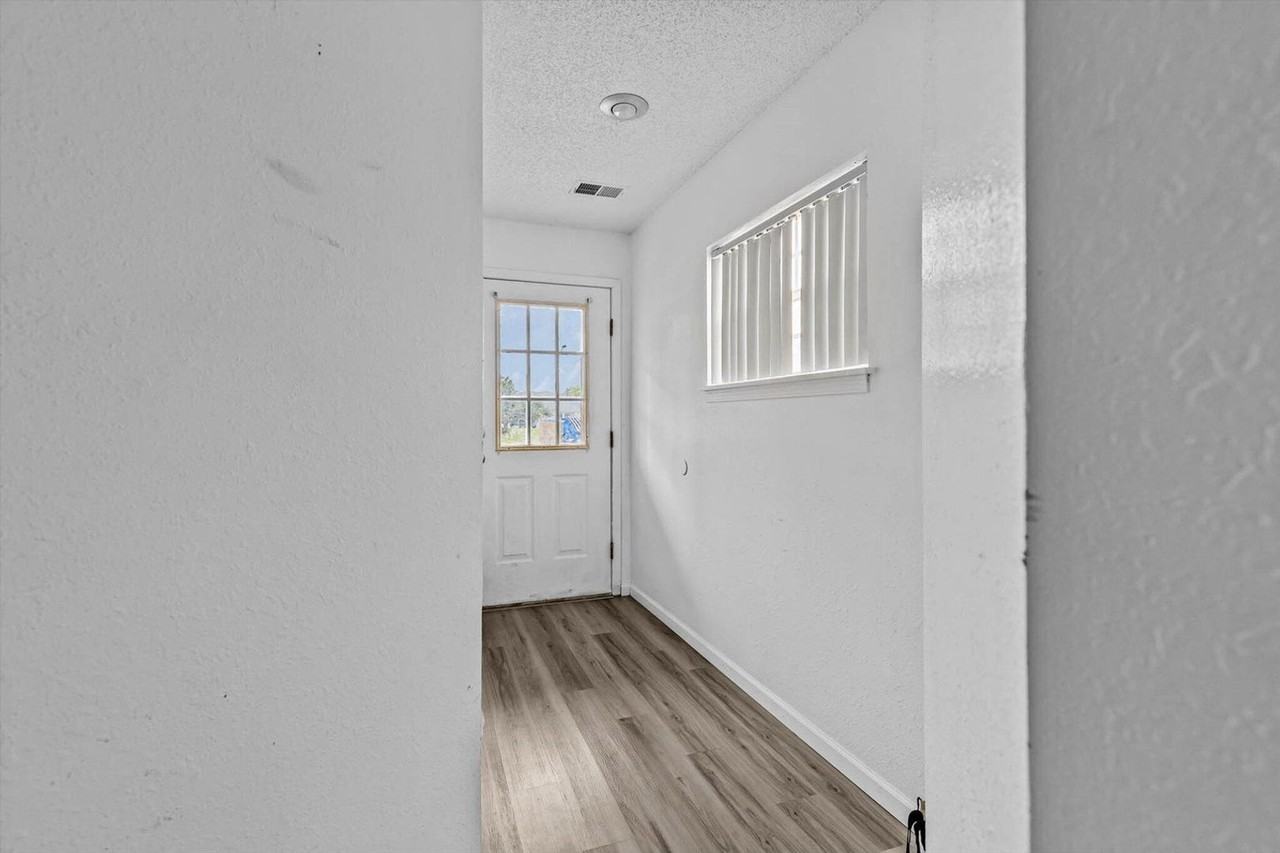 1 Memory Ln #1 - Photo 7 of 10