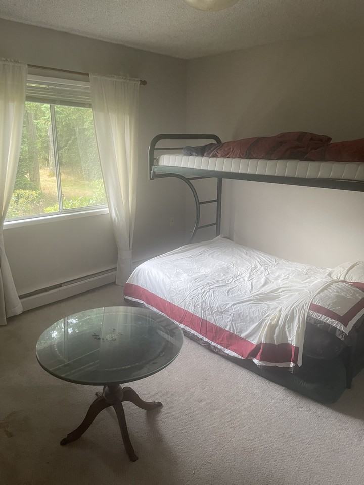 17037 24 Avenue - Photo 3 of 14