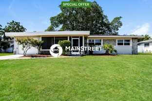330 Se 46th Ln - Photo 1 of 1