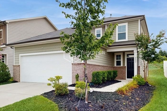 4002 Weddington Pointe Dr - Photo 2 of 34