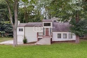 featured image of 4934 Dana Dr Ne