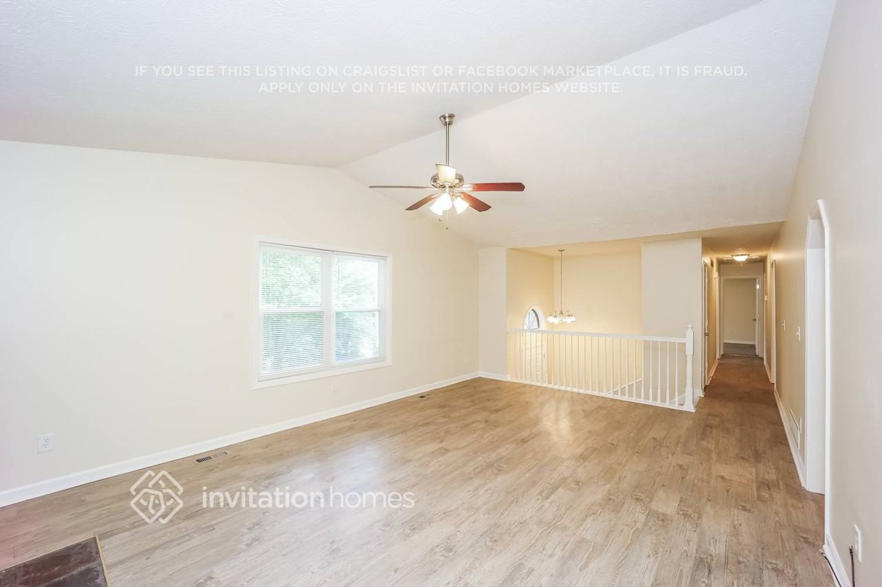 3396 Spring Ridge Dr - Photo 5 of 17
