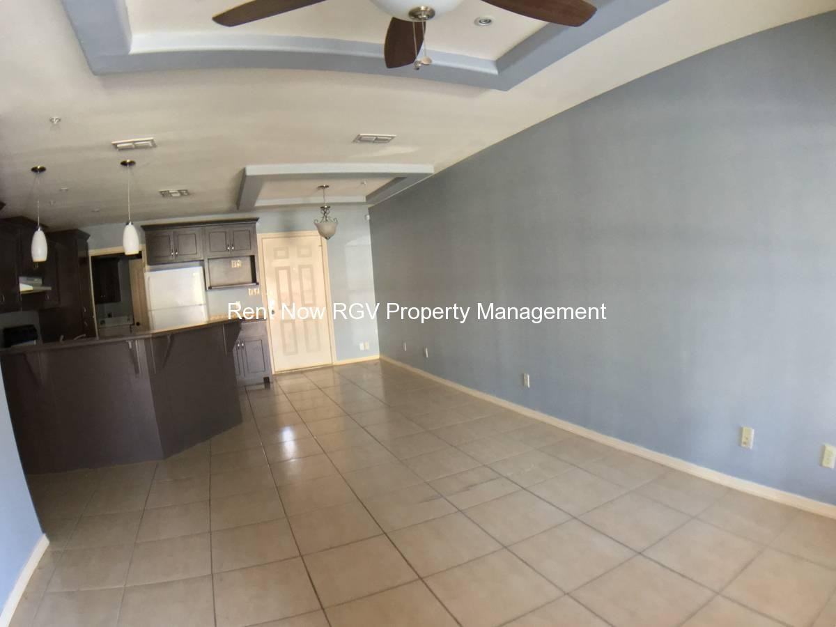 1208 W Kiwi Ave #2 - Photo 6 of 12