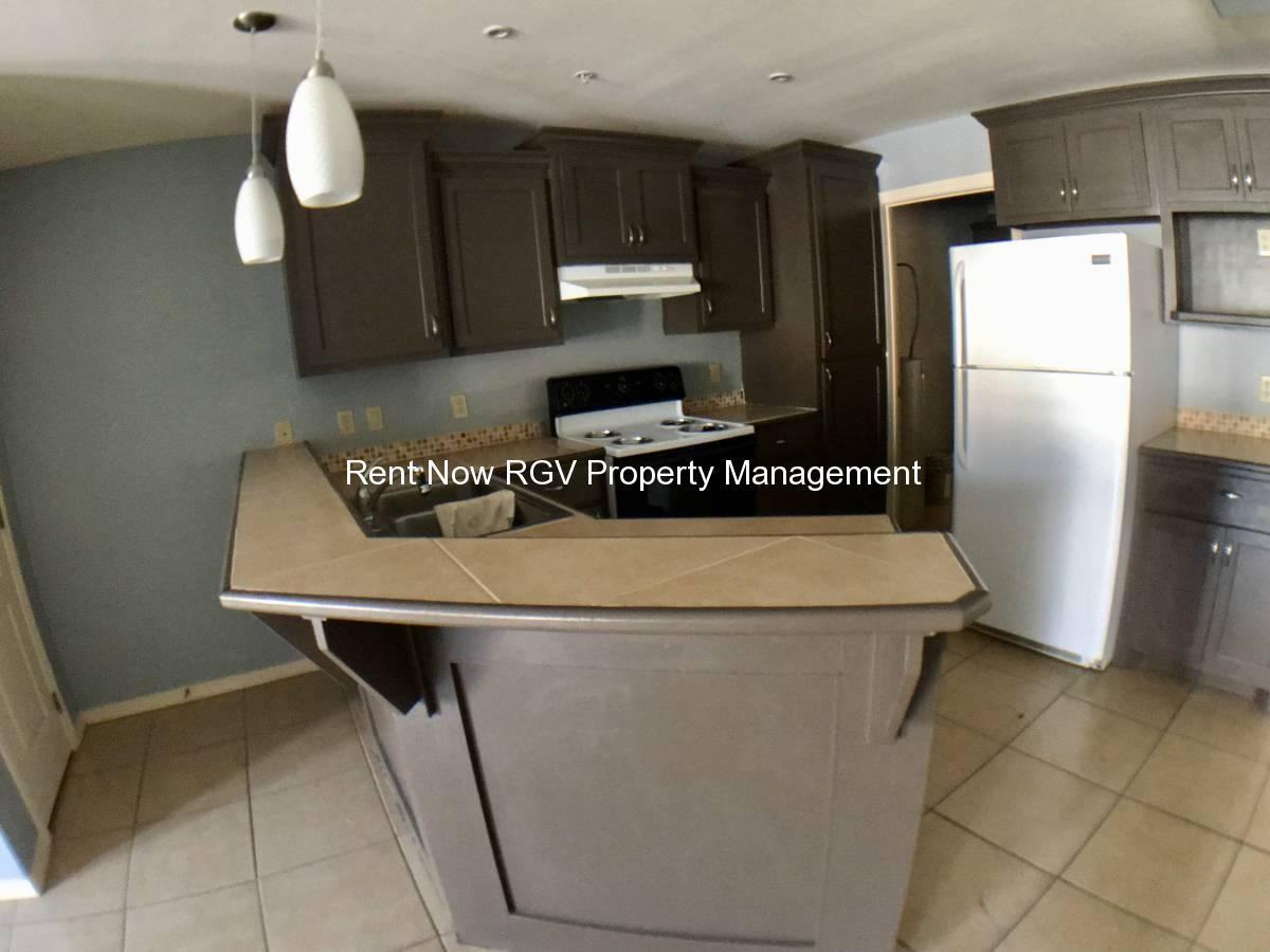 1208 W Kiwi Ave #2 - Photo 7 of 12