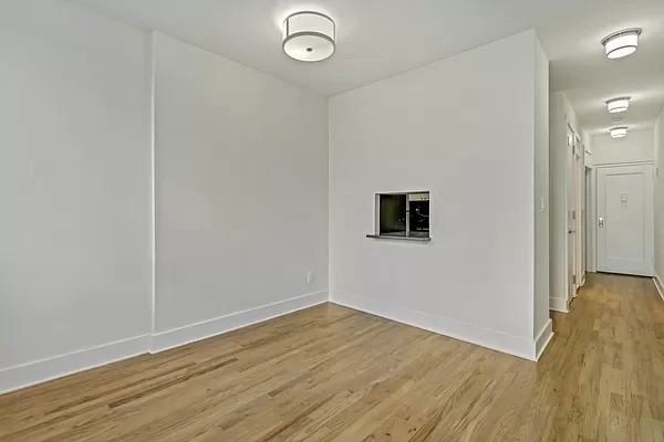 W 49th St #1 - Photo 2 of 9