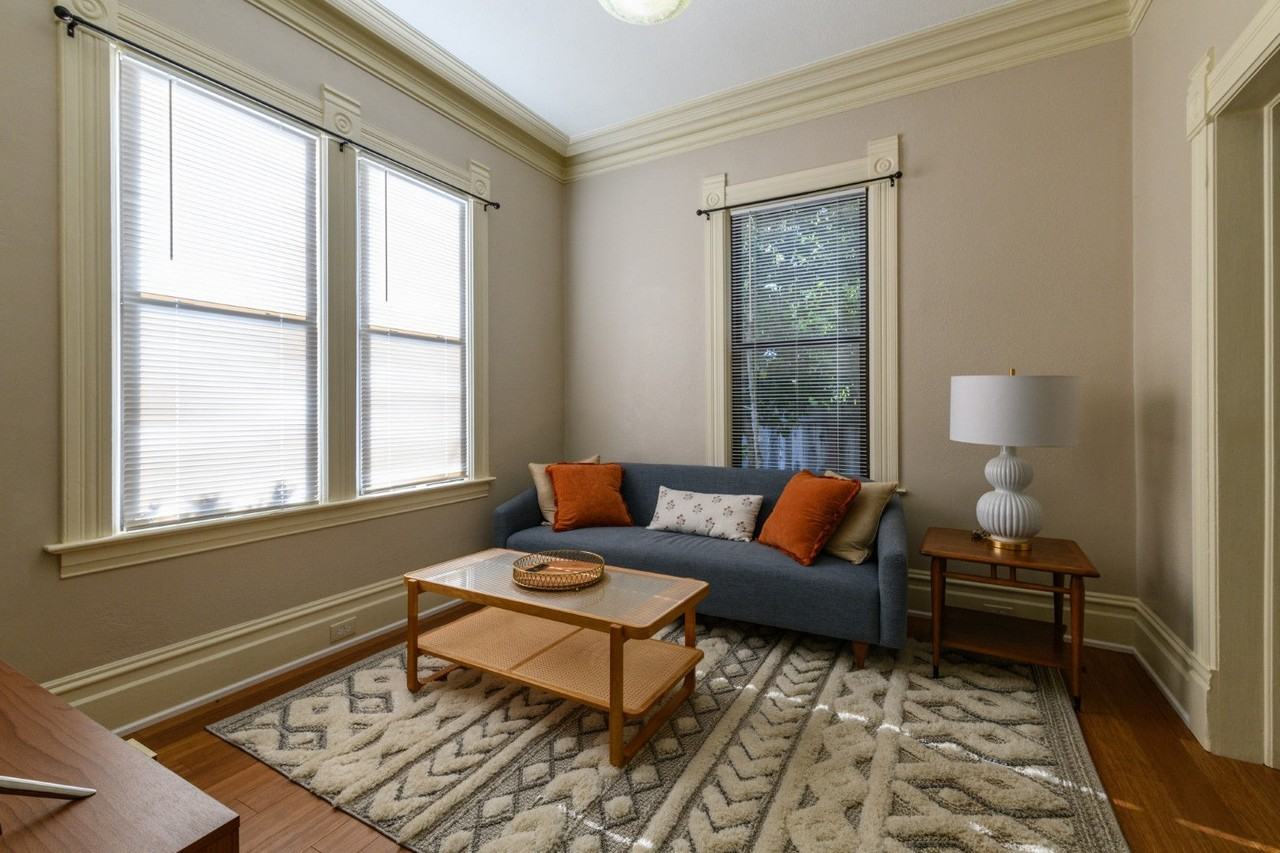 24 University St #NA - Photo 3 of 20