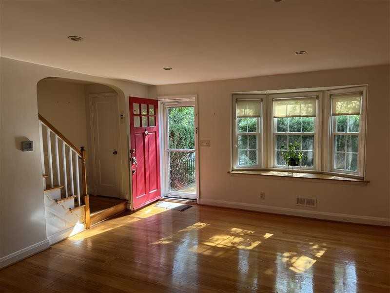 117 Stanmore Rd #NA - Photo 3 of 17