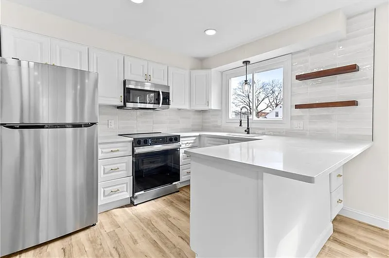 21 Joy St #2 - Photo 2 of 21