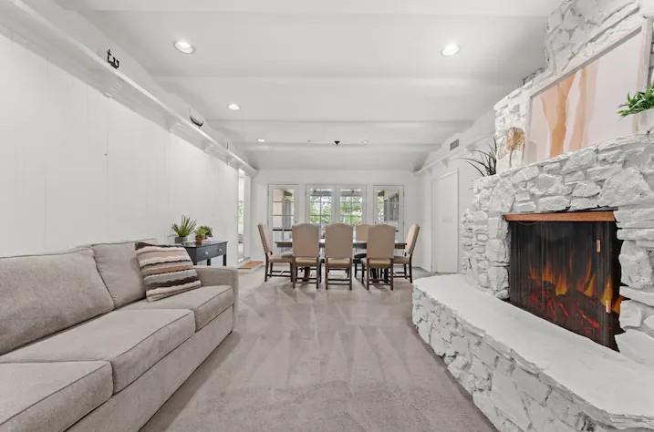 8624 Louise Ave #NA - Photo 4 of 35
