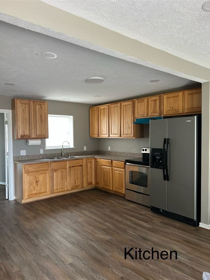 24001 Frontier Ln #NA - Photo 2 of 15
