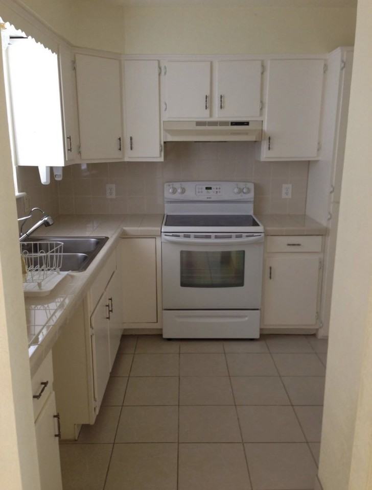 514 Galveston Rd #C - Photo 5 of 6