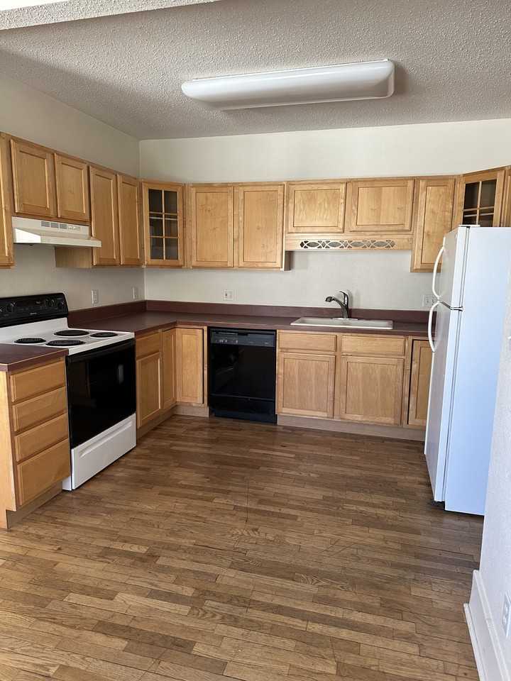 816 Washington St #1 - Photo 3 of 9