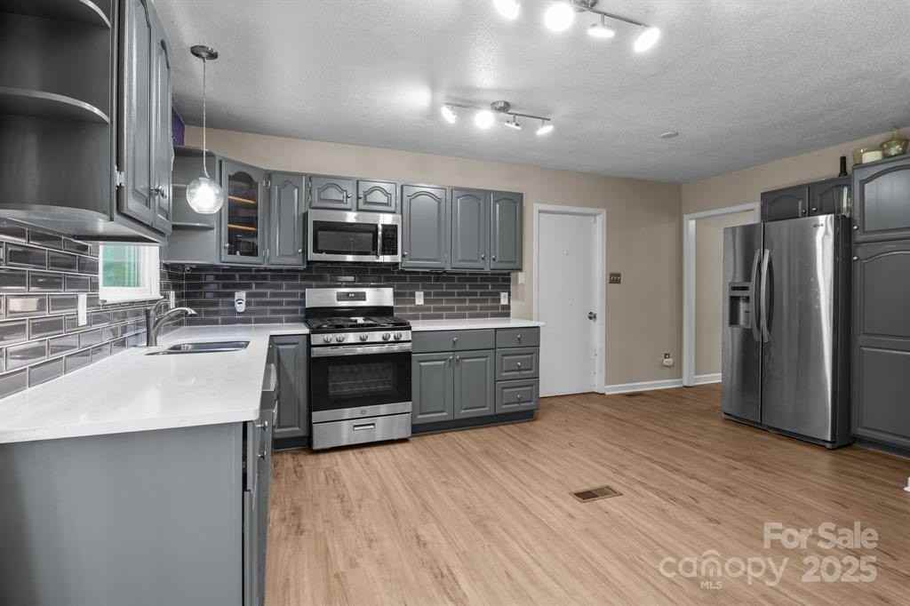 844 Fieldstone Rd #NA - Photo 3 of 5