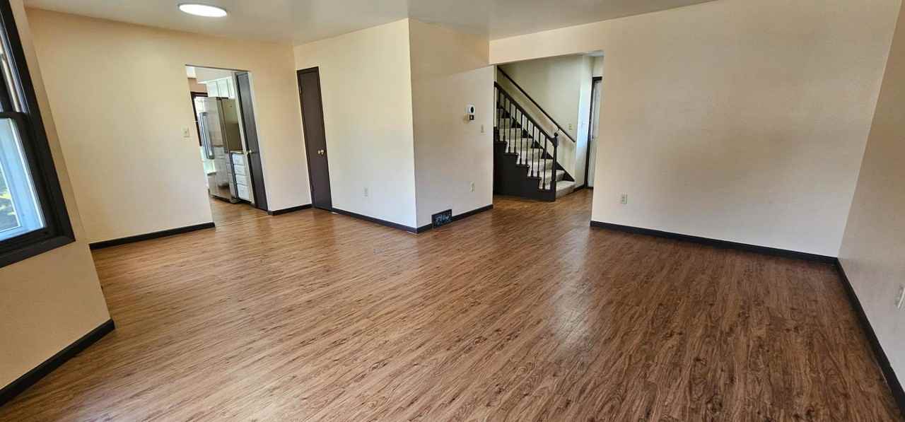 16515 Dane Ct E - Photo 6 of 12