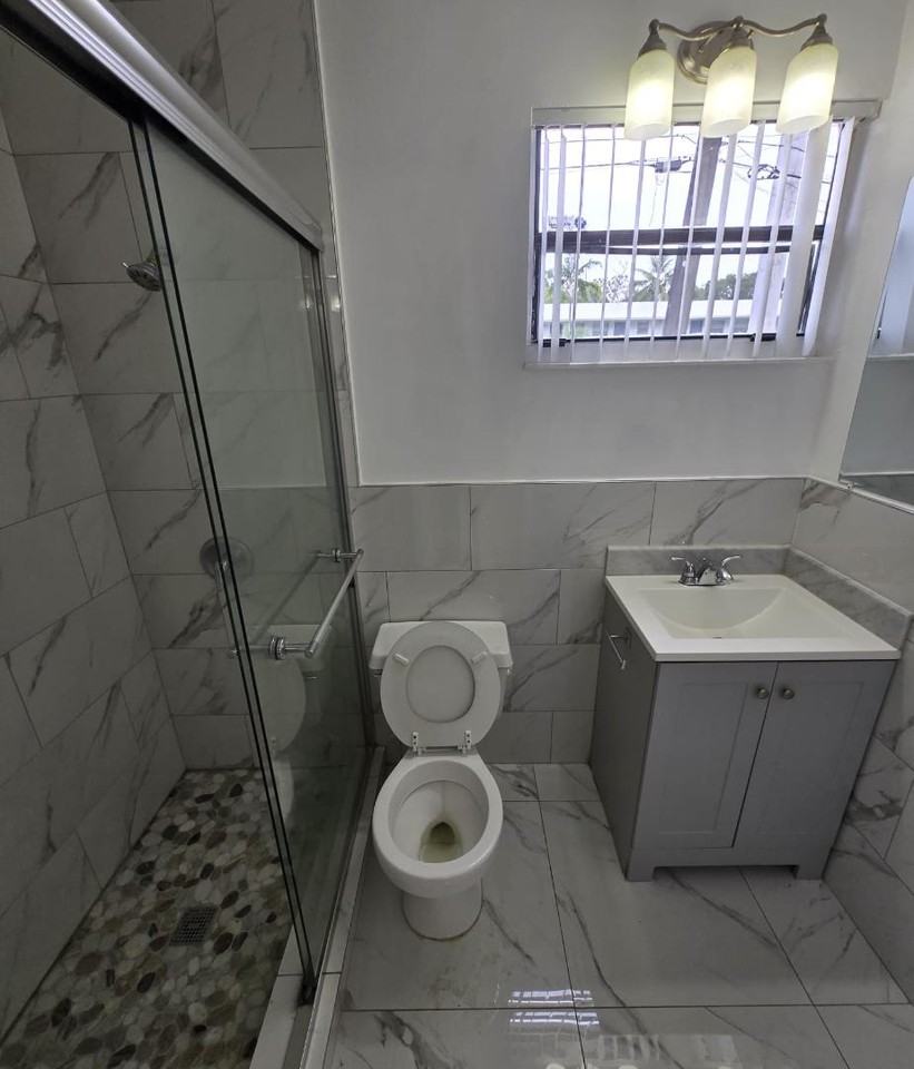 1905 SW 11th St, , FL - Photo 5 of 10