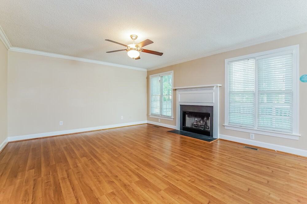 4813 Forest Highland Dr - Photo 5 of 18