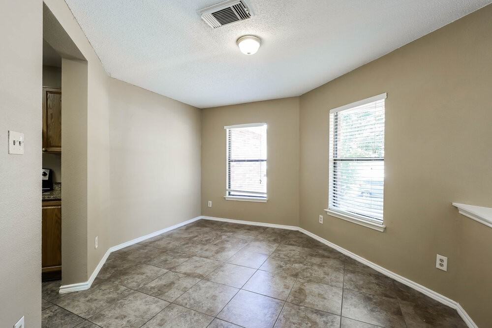 10736 Juniper Pass - Photo 6 of 17
