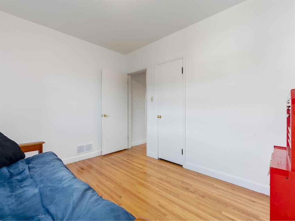 1336 17 Avenue Northwest - Photo 3 of 20