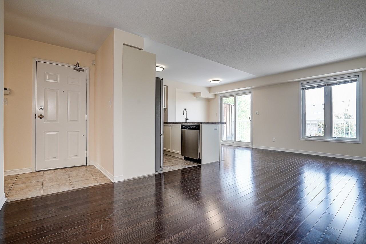 653A Warden Avenue #51 - Photo 3 of 36