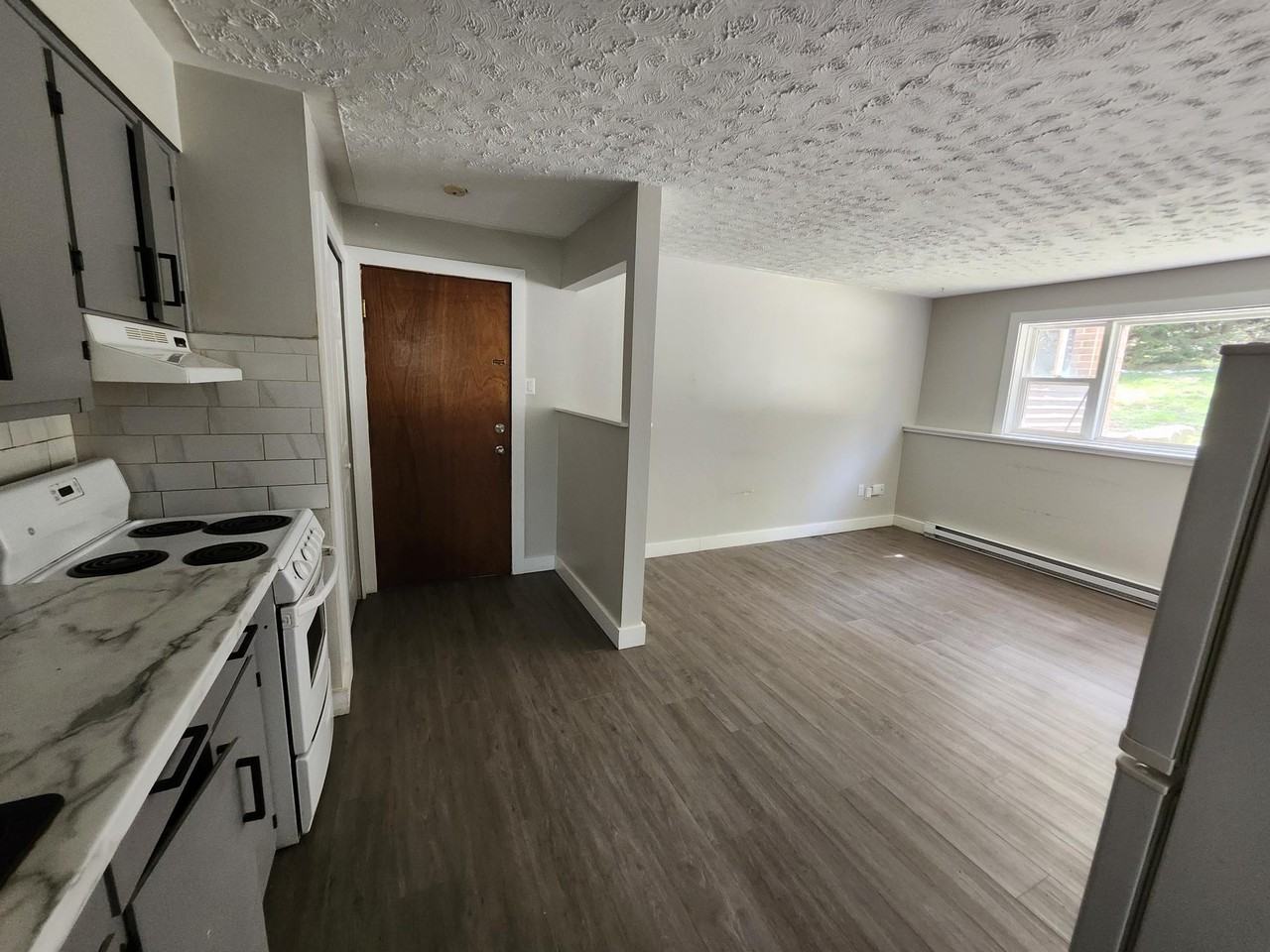 33 Dobbin St #4 - Photo 4 of 8