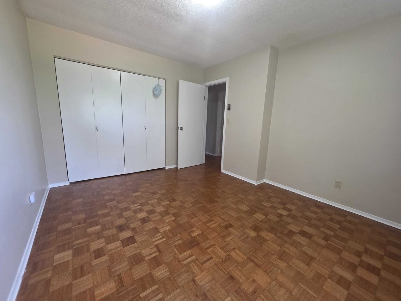 365 Weller Ave #3 - Photo 7 of 11