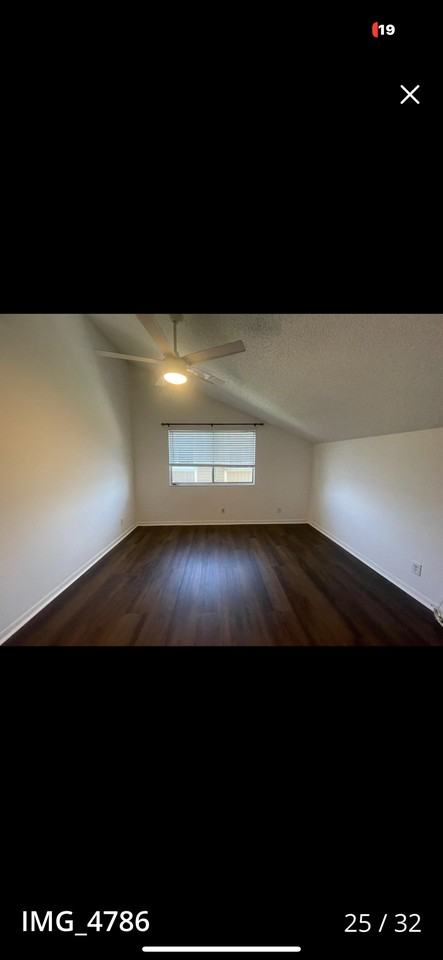 121 Maplecrest Cir - Photo 2 of 17