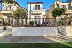 featured image of 310 18th St