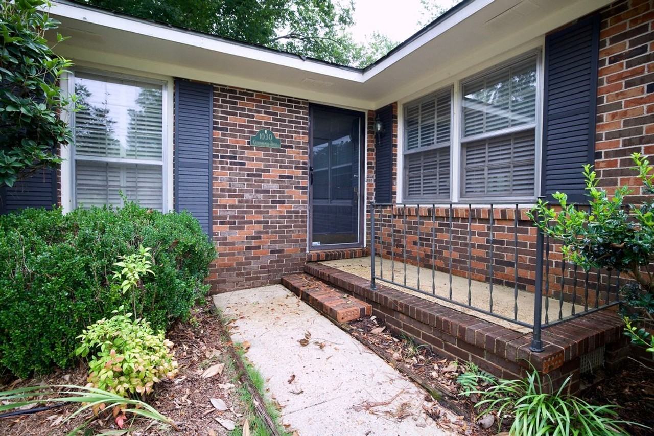 1030 Cumberland Dr - Photo 3 of 18