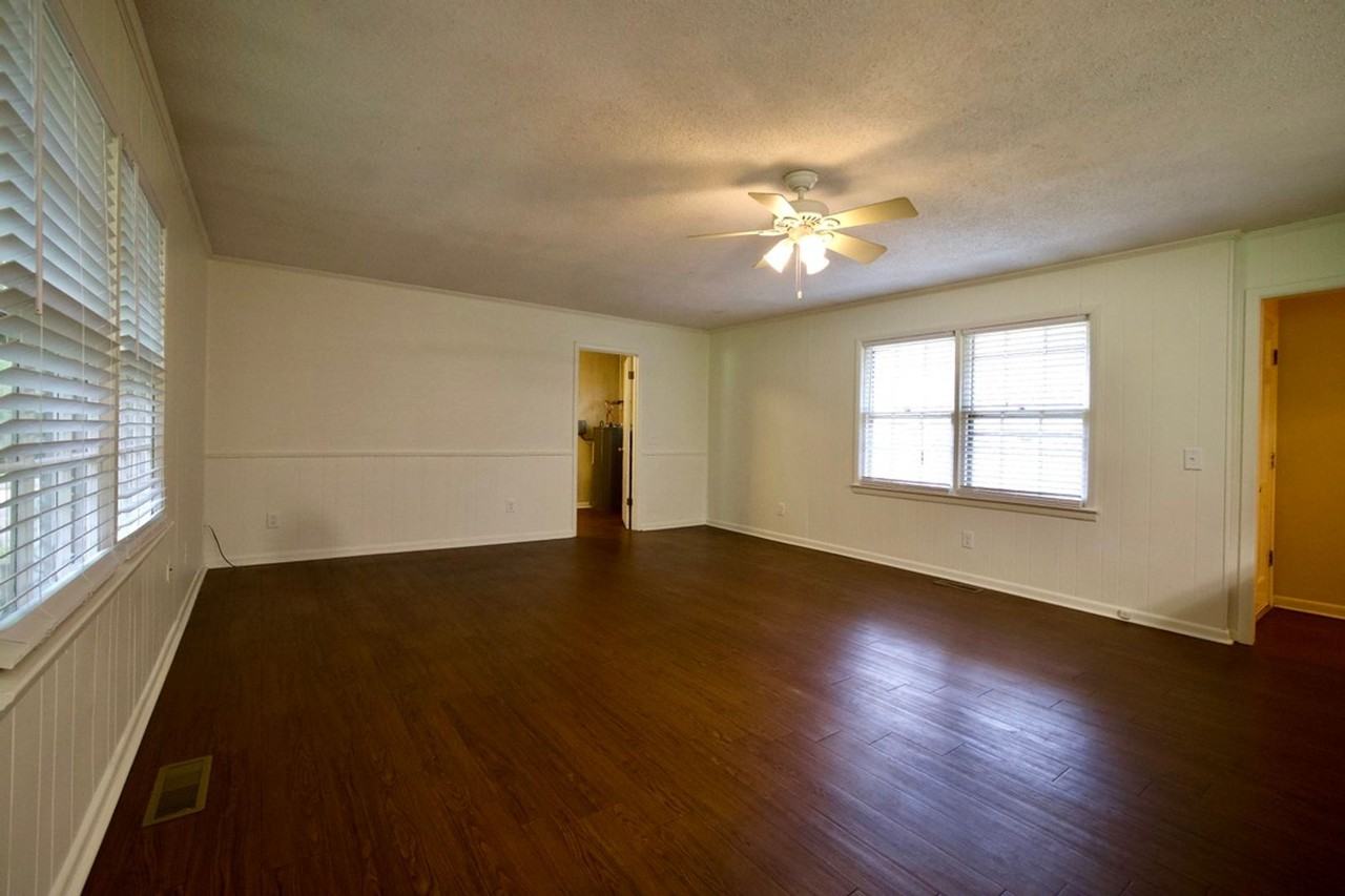 1030 Cumberland Dr - Photo 4 of 18