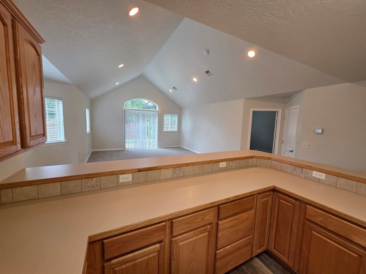 2940 Matt Dr - Photo 4 of 22