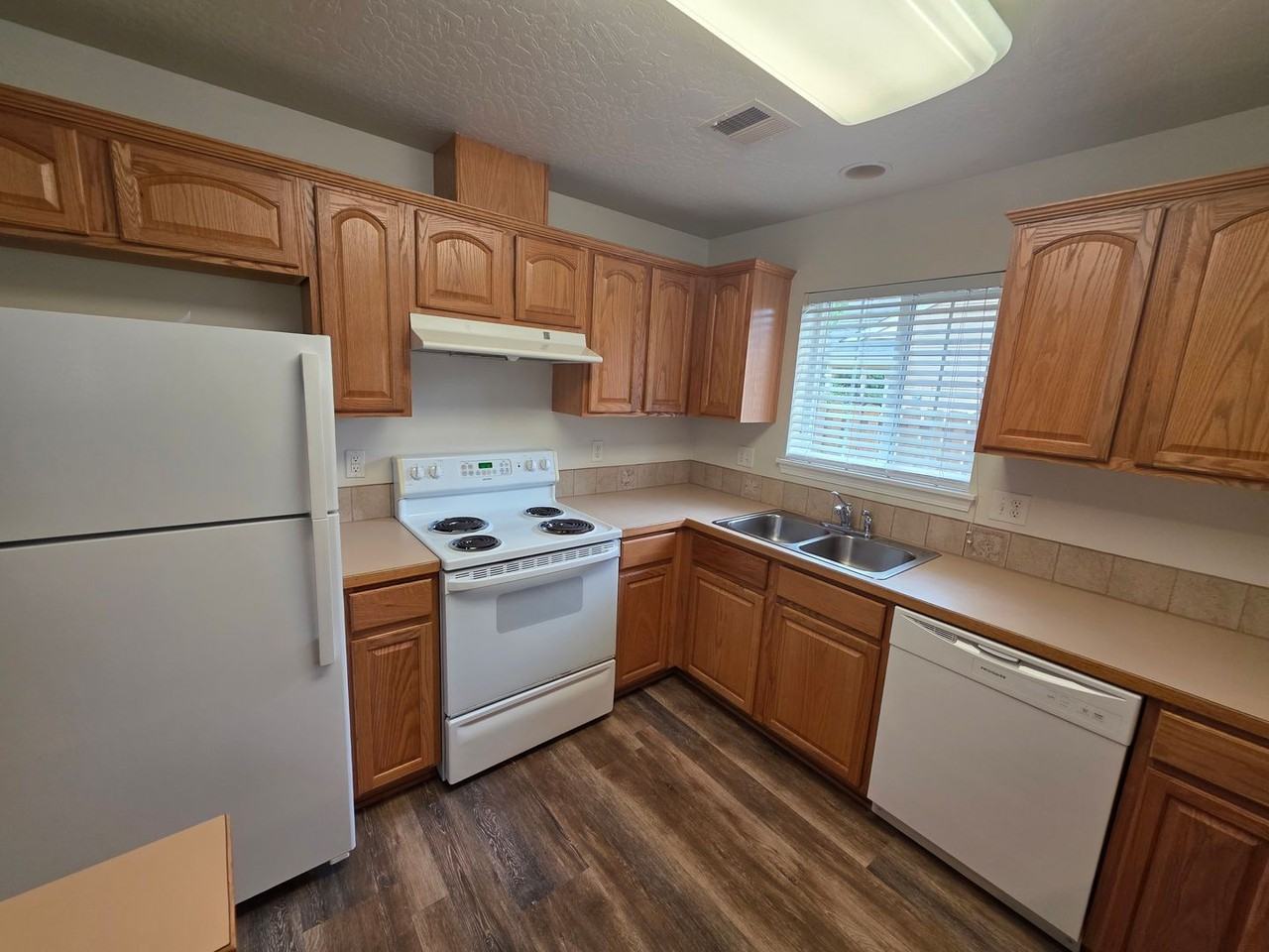 2940 Matt Dr - Photo 5 of 22