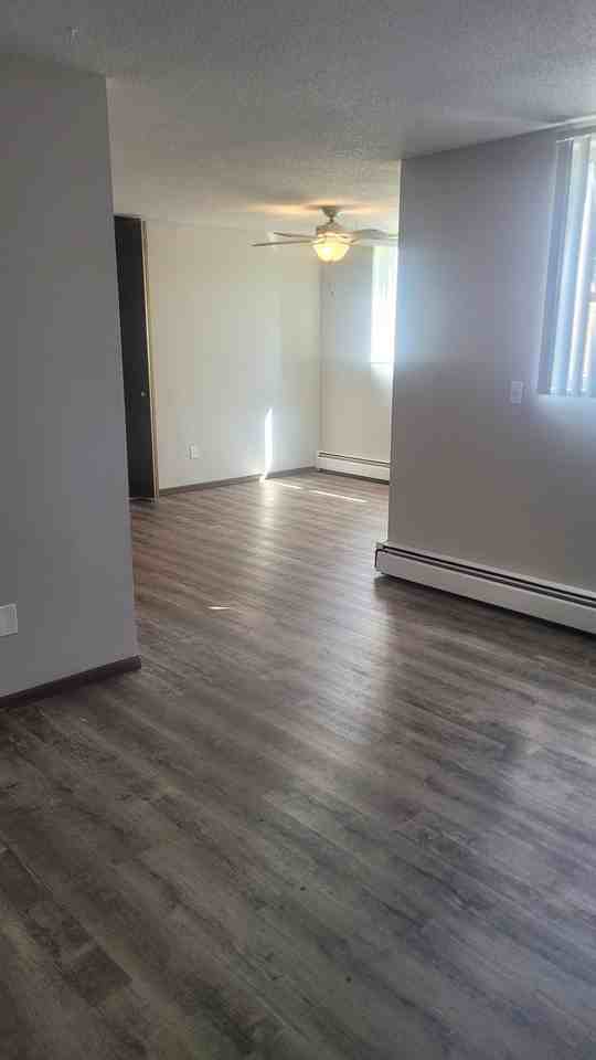 River Walk Apartments of Delano - Photo 3 of 15