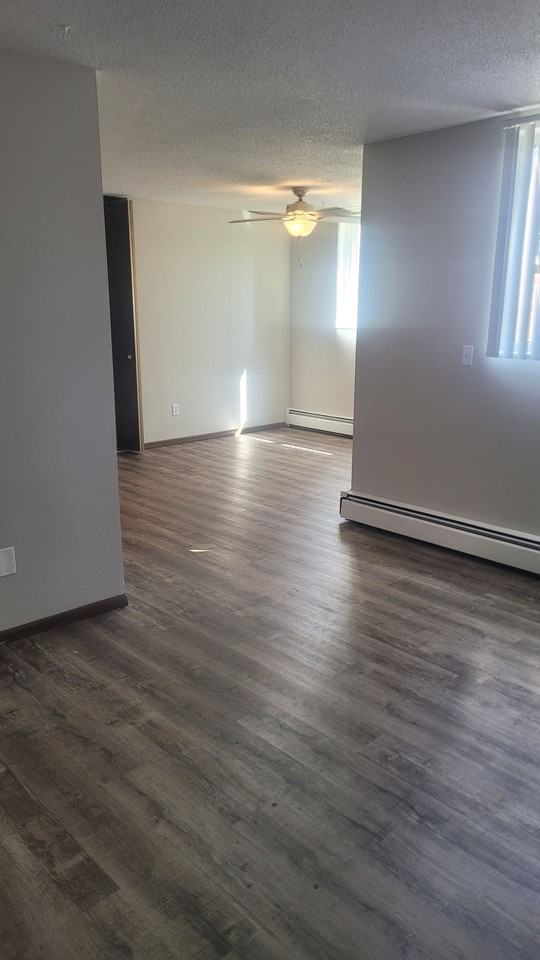 River Walk Apartments of Delano - Photo 6 of 15