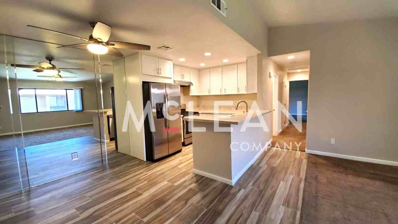 31-200 Landau Blvd - Photo 4 of 17