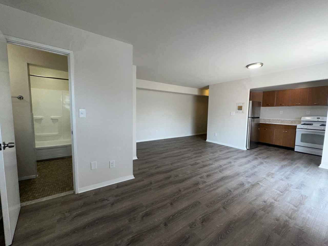 3633 Greenmount Avenue - Photo 2 of 7