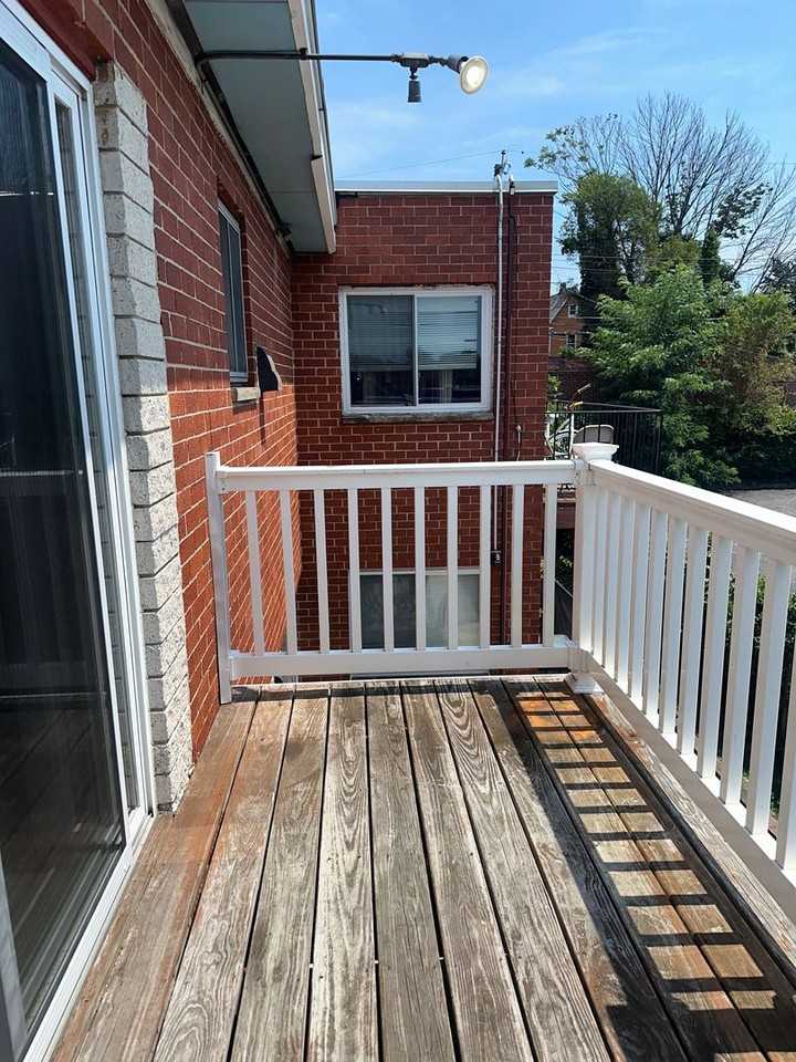3633 Greenmount Avenue - Photo 6 of 7