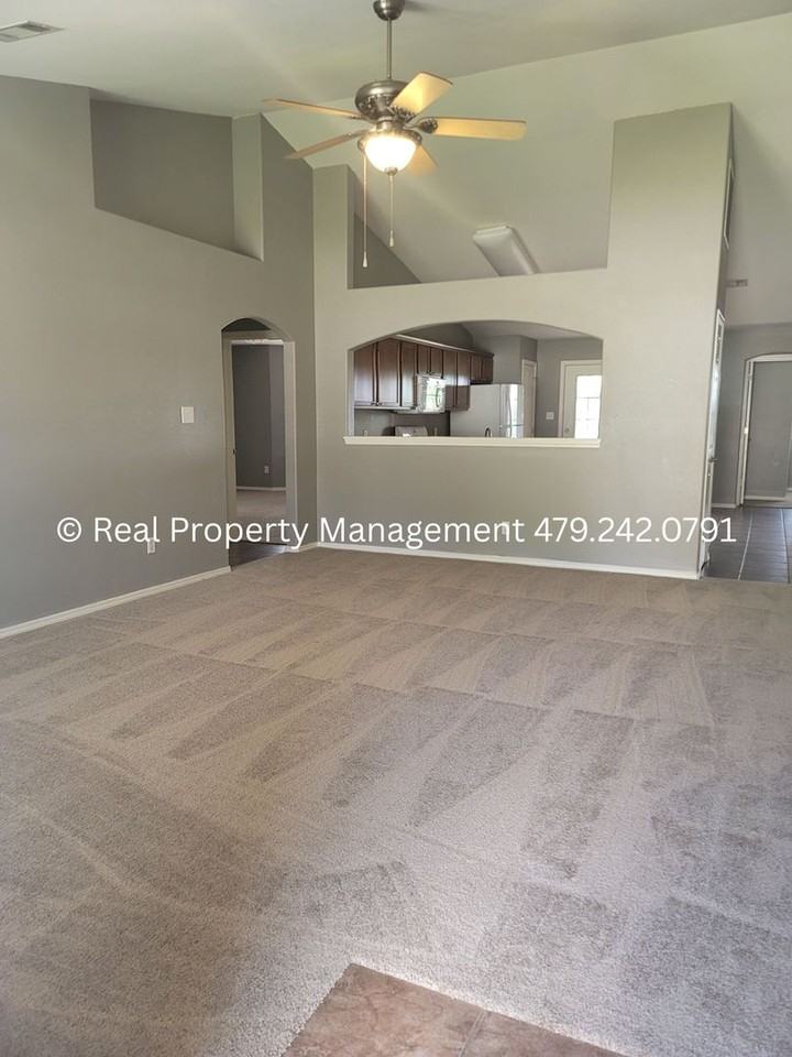 2231 Park Avenue - Photo 2 of 24