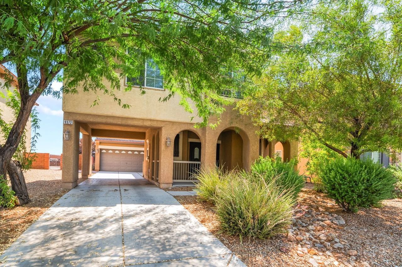 9372 Glendora Valley St - Photo 2 of 24