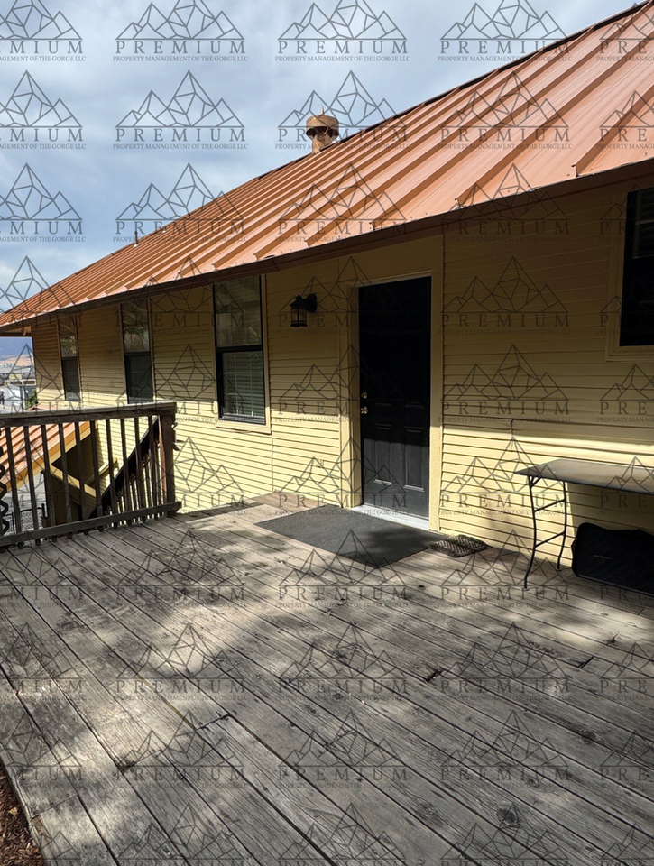 1006 East 2nd Street - Photo 3 of 29