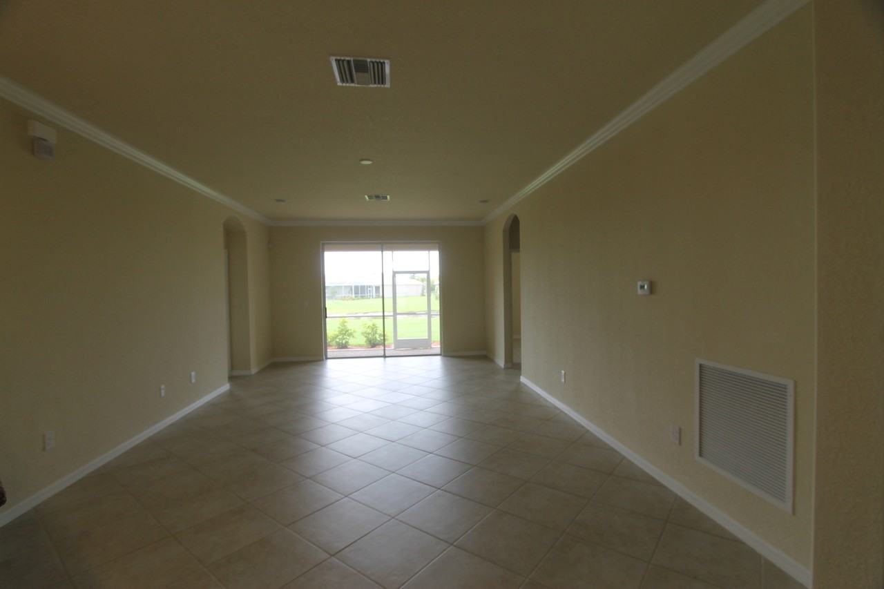 14791 Cranberry Ct - Photo 3 of 18