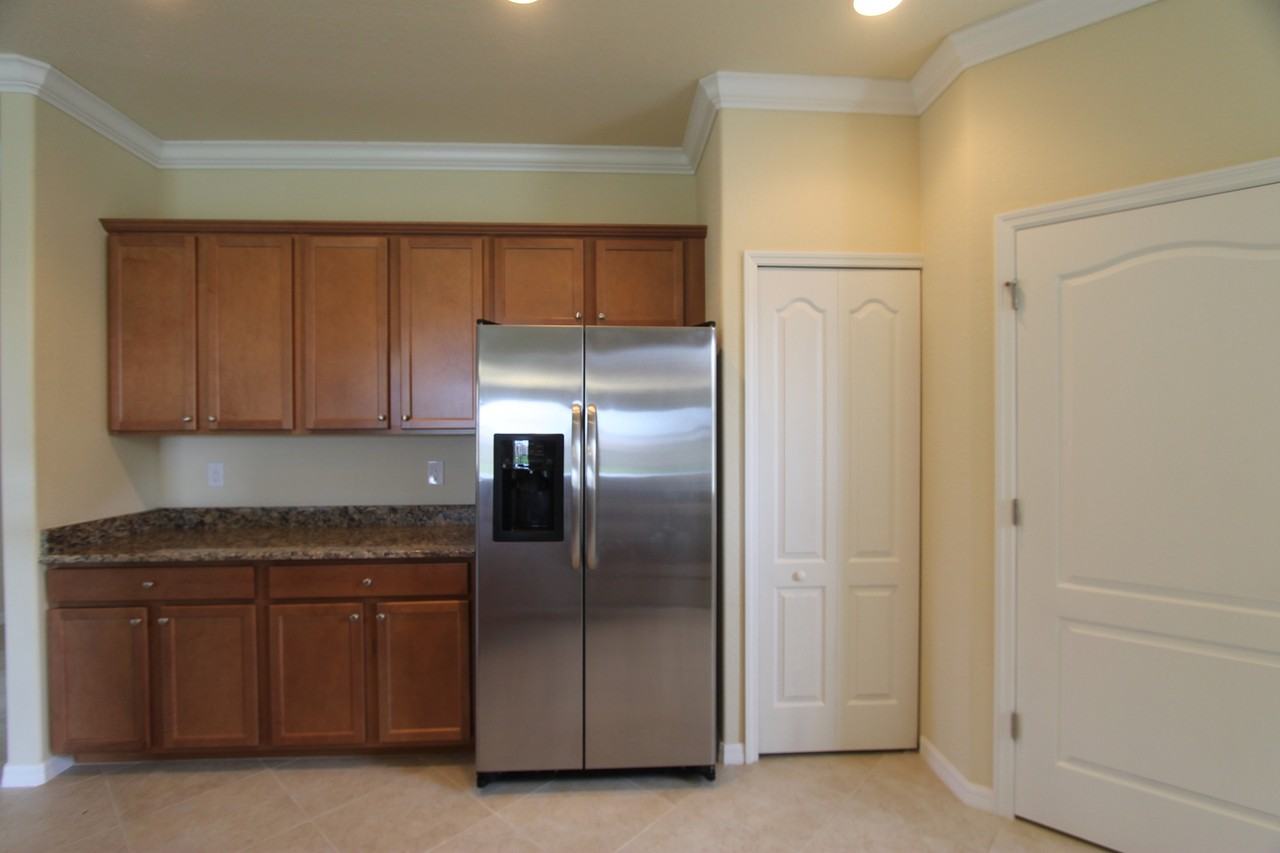 14791 Cranberry Ct - Photo 6 of 18