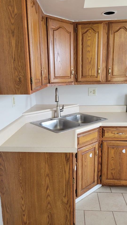 222 Conniston Ave - Photo 4 of 22