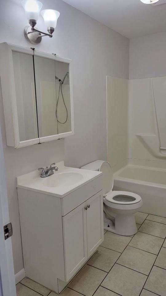 222 Conniston Ave - Photo 7 of 22