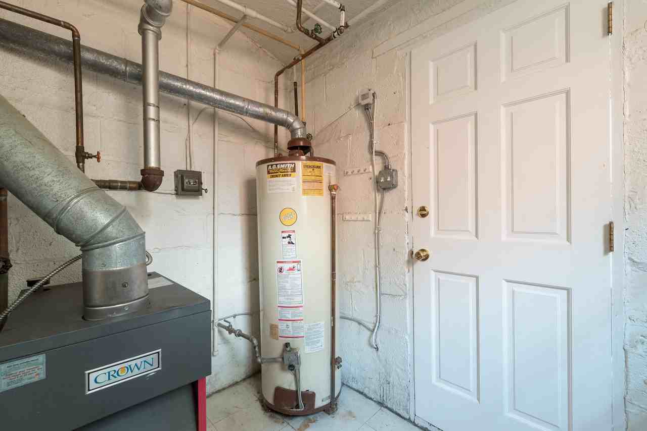 3710 Cary Street Rd - Photo 3 of 34