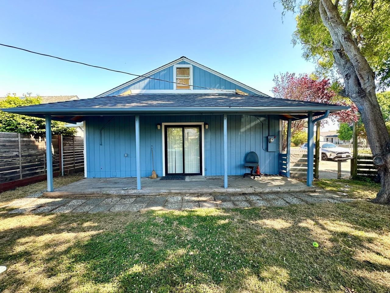 1465 R St - Photo 5 of 19