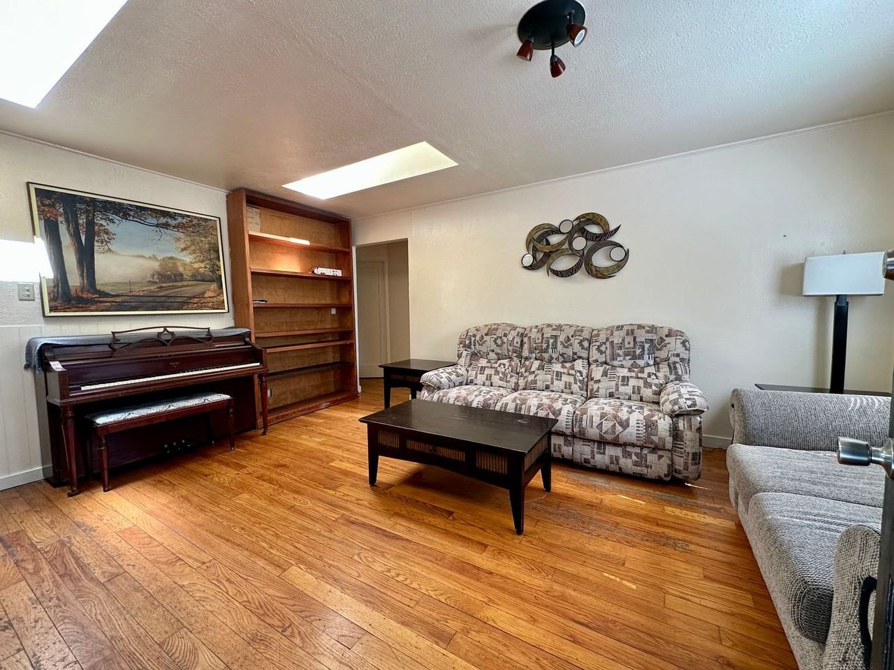 1465 R St - Photo 6 of 19