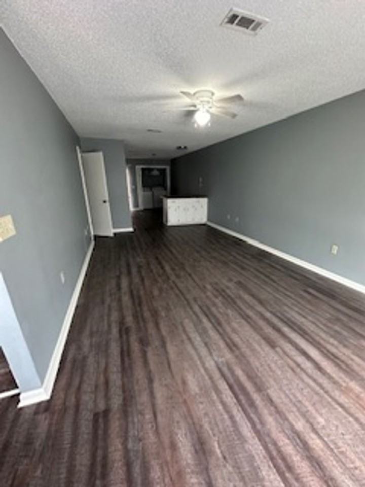 181 Lakeview Dr - Photo 2 of 44