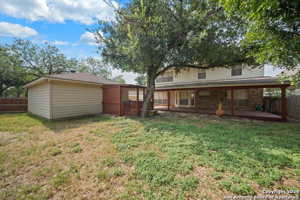 6411 Rambling Trail Dr - Photo 4 of 26